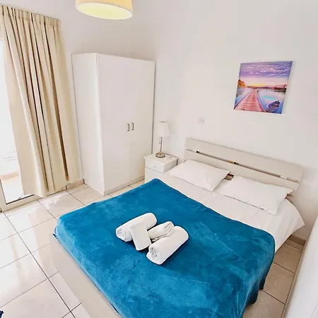 Stephanie Apartment