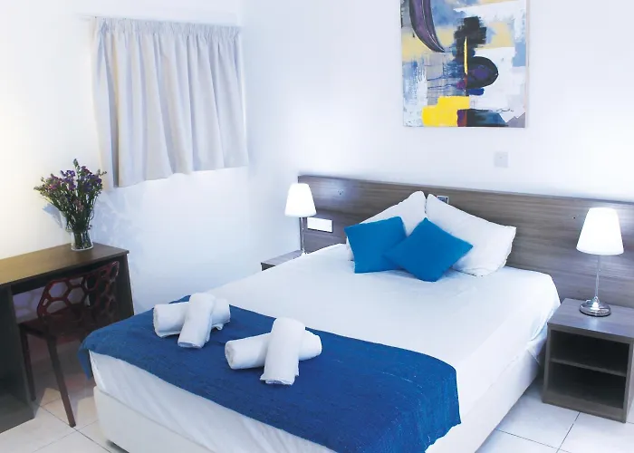 Stephanie ラルナカ