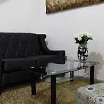 Stephanie Apartman