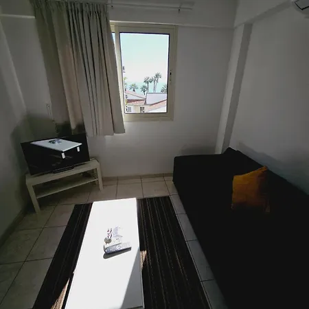 ستيفاني سيتي *