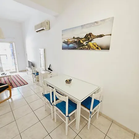 ستيفاني سيتي شقة *