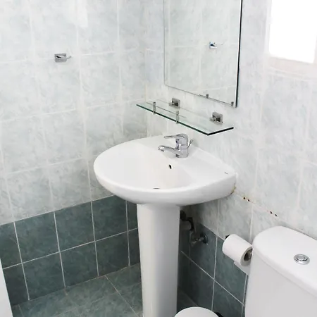 ستيفاني سيتي *